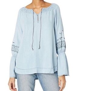 Cupcakes & Cashmere Chambray Peasant Boho Top XS Bell Sleeve Embroidered